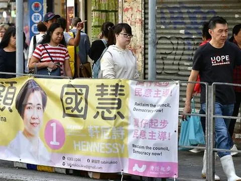Hong Kong tổ chức bầu cử giữa bất ổn chính trị