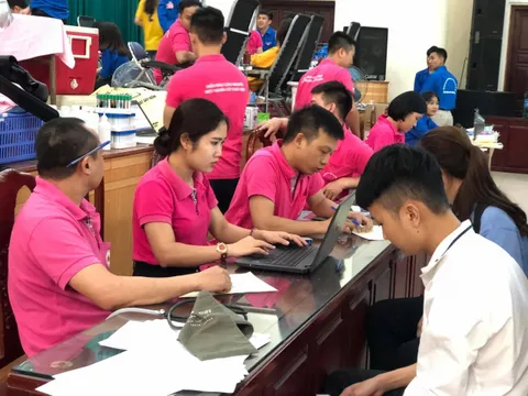 HUBT - Giọt hồng sẻ chia