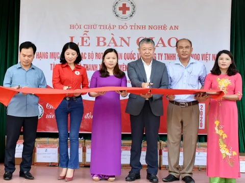 Hội Chữ thập đỏ Nghệ An bàn giao công trình nhân đạo