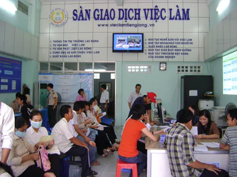 Hà Nội: Hơn 100 phiên giao dịch việc làm được tổ chức trong năm 2018