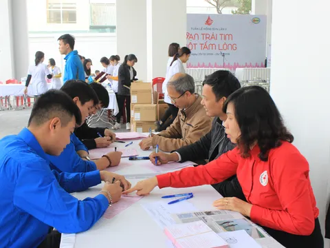 Ngày hội hiến máu tình nguyện ‘Vạn trái tim – Một tấm lòng’