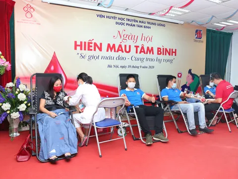 Sôi nổi Ngày hội Hiến máu Tâm Bình 'Sẻ giọt máu đào - Cùng trao hy vọng'