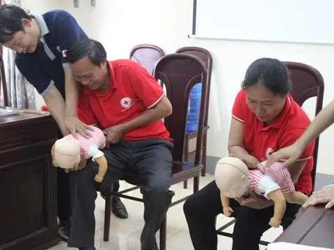 Hà Tĩnh: Tổ chức tập huấn "Kỹ năng sơ cấp cứu ban đầu"