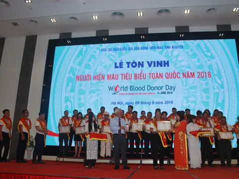 100 người hiến máu tiêu biểu toàn quốc được tôn vinh