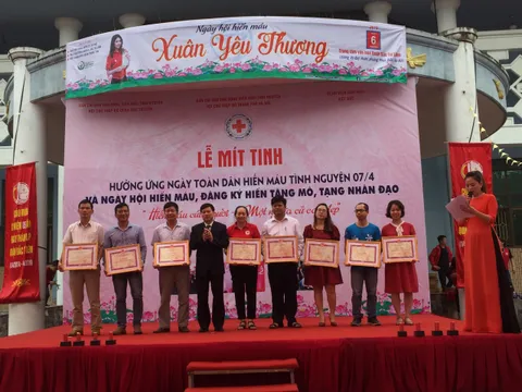 Hiến máu tình nguyện vì sự sống của cộng đồng