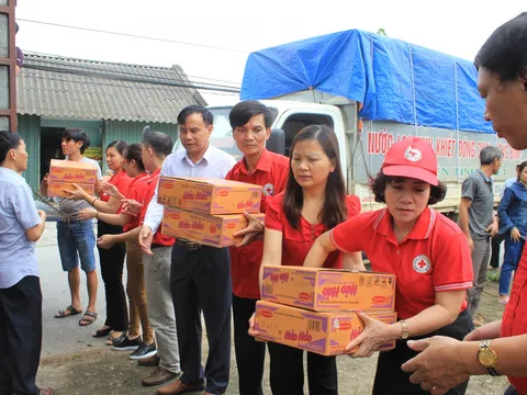 Hỗ trợ nhân dân vùng lũ 2 huyện Nho Quan và Gia Viễn