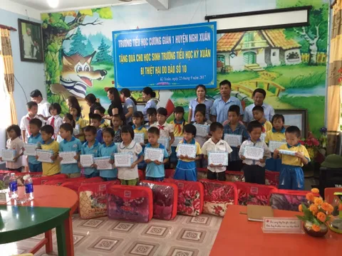 Trường Tiểu học Cương Gián 1 (Nghi Xuân, Hà Tĩnh): Phát huy tinh thần "Lá lành đùm lá rách"