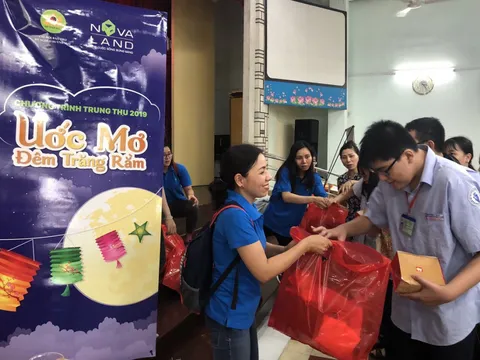 Novaland - Ấm áp ngày hội trăng rằm