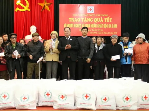 Hội Chữ thập đỏ Hải Phòng với các hoạt động chăm lo Tết cho người nghèo