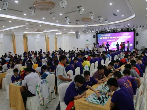 400 VĐV tham dự Giải Cờ vua đồng đội toàn quốc 2021