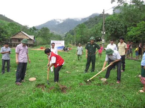 Khởi công xây dựng nhà tình nghĩa cho đồng bào dân tộc gặp khó khăn