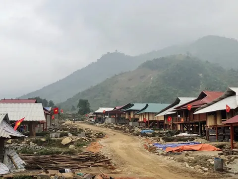 Xuân về trên khu tái định cư Bản Lùng