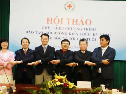 Hội Chữ thập đỏ Việt Nam hợp tác đào tạo chăm sóc người cao tuổi với Nhật Bản
