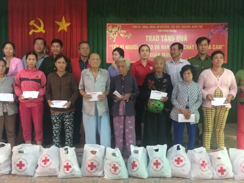 Có quà Tết, chúng tôi mừng quá...