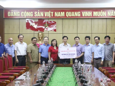 Hội Chữ thập đỏ các tỉnh đồng bằng  sông Hồng thăm và làm việc với huyện Cô Tô