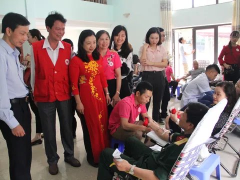Hơn 1.500 người tham gia Ngày toàn dân hiến máu tình nguyện
