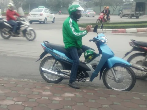 Hà Nội: Nhiều tài xế phản đối mức chiết khấu của Grab Việt Nam