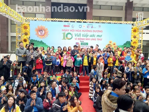 "Ngày hội Hoa hướng dương - Vì bệnh nhi ung thư” lần thứ 10 - Những hình ảnh ý nghĩa