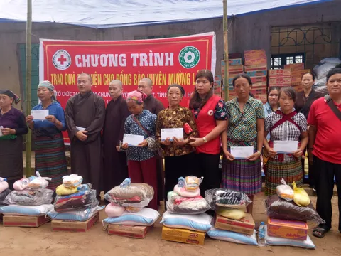 Thanh Hóa: Sẻ chia với các hộ bị thiệt hại do mưa lũ huyện Mường Lát