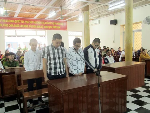 Xâm hại 2 thiếu nữ nhậu say, 6 thanh niên lãnh án