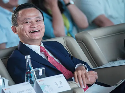 Jack Ma bác tin sắp nghỉ hưu