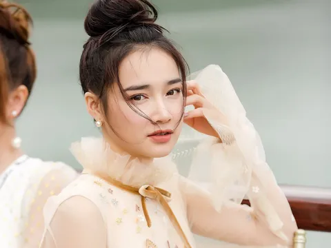 Khác Nam Em, Nhã Phương không đổi giá trị bản thân lấy danh tiếng