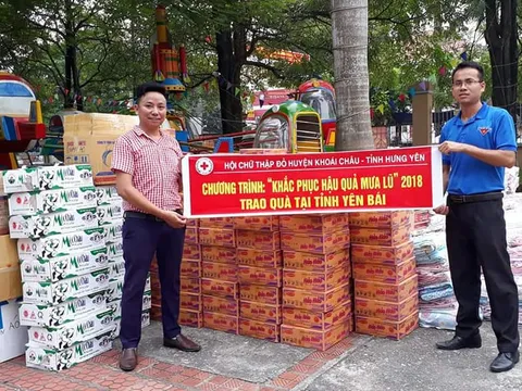 Hội Chữ thập đỏ huyện Khoái Châu chia sẻ với đồng bào lũ lụt tỉnh Yên Bái