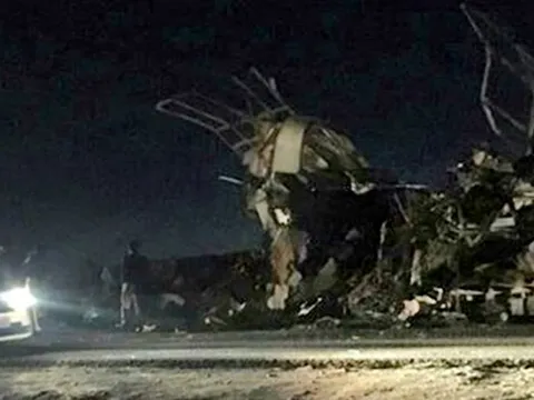 Đánh bom tấn công ở Iran, 41 binh sĩ biên phòng thiệt mạng