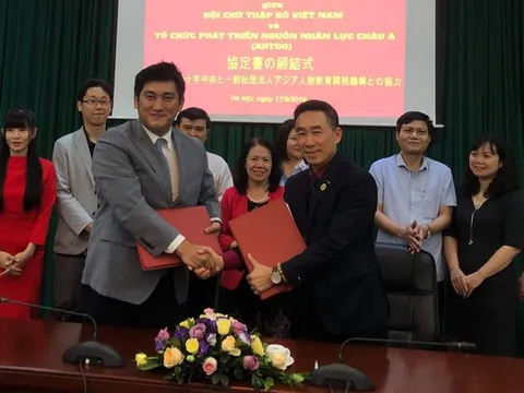 Ký thỏa thuận hợp tác giữa Hội Chữ thập đỏ Việt Nam và Tổ chức phát triển nguồn nhân lực châu Á (AHTDO)