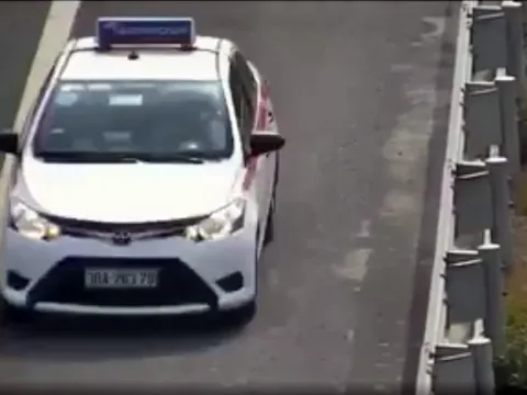 Lái xe đi ngược chiều trên cao tốc bị phạt 7 triệu đồng