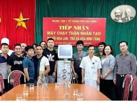 Người chơi lan var chung tay phòng chống dịch Covid-19