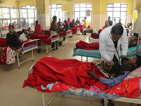 Ấn Độ: Ngộ độc rượu, ít nhất 93 người tử vong