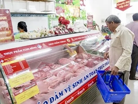 Lợn rớt giá thảm: Bộ trưởng “cầu cứu” doanh nghiệp