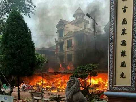 Lạng Sơn: Cháy lớn ở khuôn viên đền Mẫu Đồng Đăng