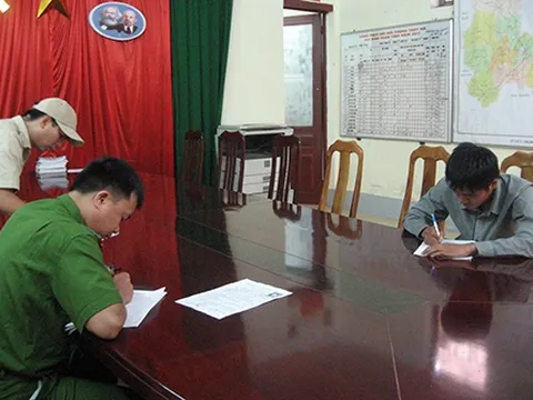 Ly kỳ chuyện "tầm nã" nơi phên giậu Tổ quốc