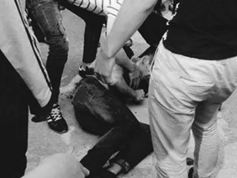 Đánh nhau ở ký túc xá, một nam sinh lớp 12 tử vong