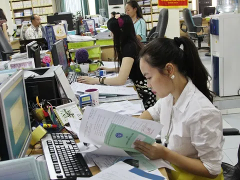 Người lao động làm việc trong tổ chức phi chính phủ cũng phải đóng BHXH