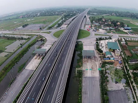 Môi trường kinh doanh Việt Nam tăng 14 bậc, vượt Trung Quốc, Indonesia