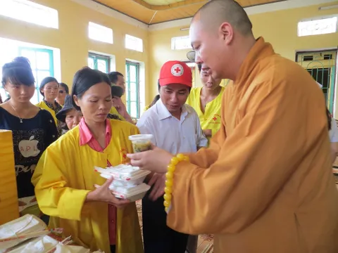 Mong bếp ăn tình thương luôn "đỏ lửa"