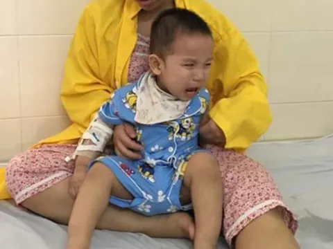 Nỗi đau bao trùm thể xác một bệnh nhân ung thư… 16 tháng tuổi