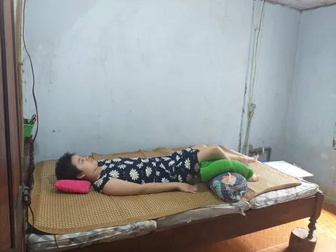 Căn bệnh quái ác cướp đi ước mơ của cô gái nghèo Bắc Kạn