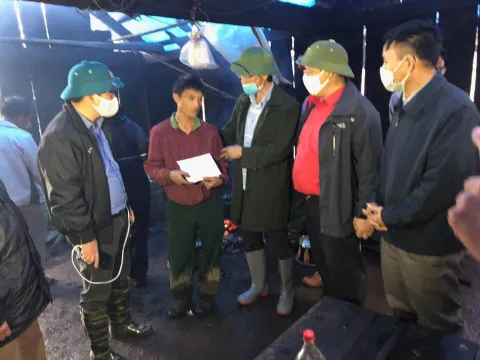 Cứu trợ khẩn cấp các tỉnh bị ảnh hưởng bởi mưa đá, giông lốc