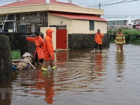 Hàng loạt các nước châu Á bị thiệt hại nặng nề do mưa lũ kéo dài