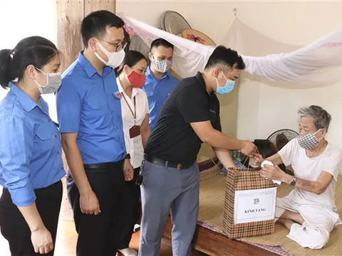 Hà Nội dành gần 100 tỷ đồng tặng quà các đối tượng chính sách