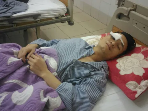 Chưa bắt được đối tượng đâm mù mắt người khác ở Hà Nội