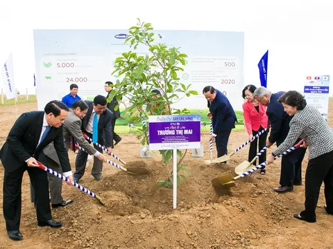 Vinamilk liên doanh với doanh nghiệp Lào và Nhật Bản khởi công xây dựng tổ hợp “Resort” bò sữa Organic