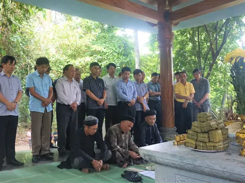 Ngược lên miền sơn cước tìm duyên