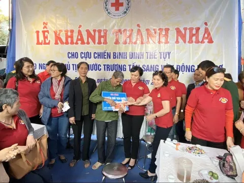 Thêm một cựu chiến binh Vị Xuyên được tặng nhà