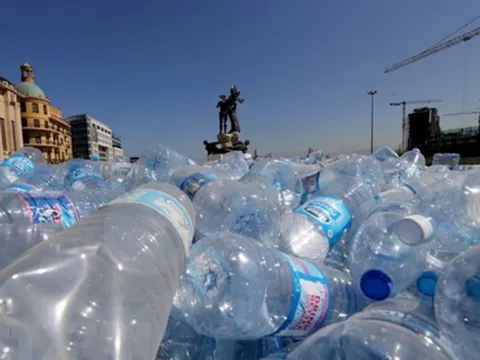 Nhật Bản hạn chế sử dụng các sản phẩm làm từ nhựa