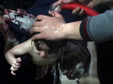 Những câu hỏi trong vụ liên quân không kích Syria